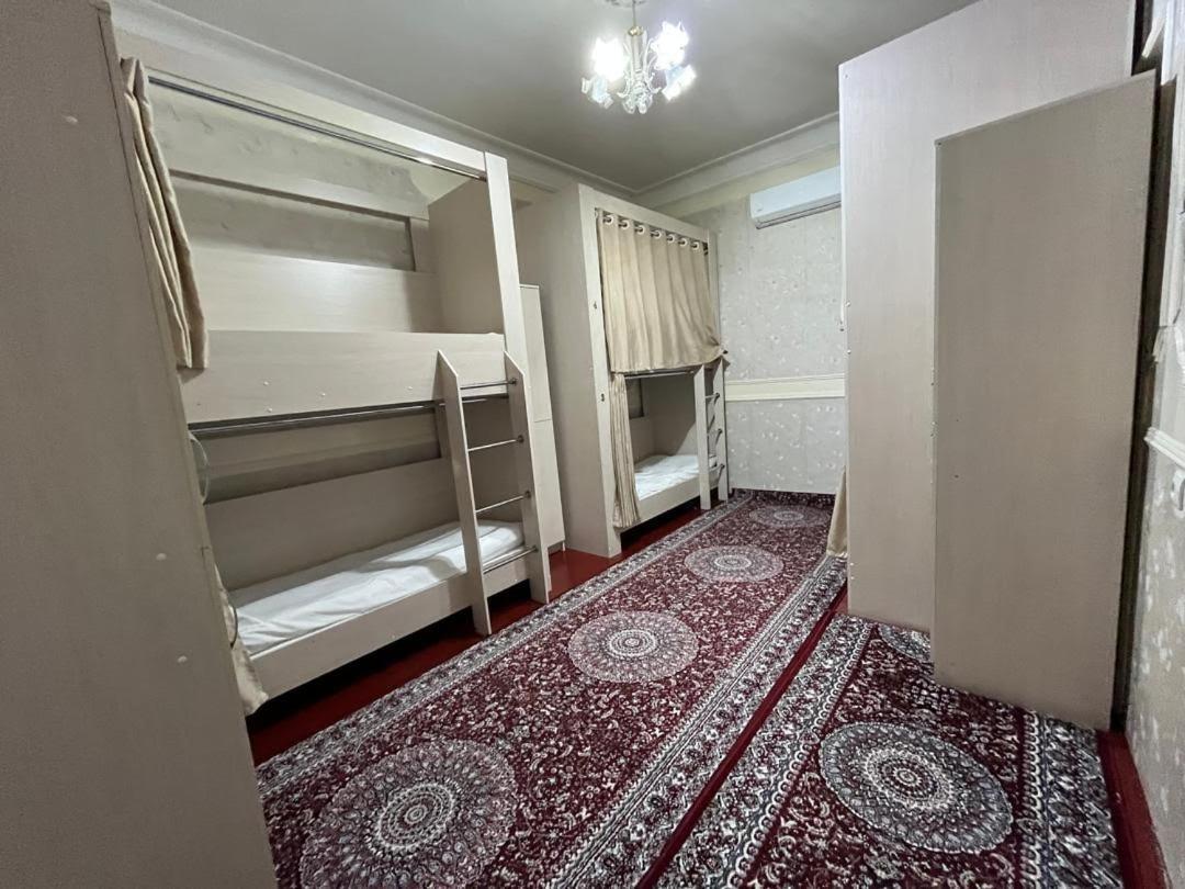 Bruce Hostel Душанбе Экстерьер фото