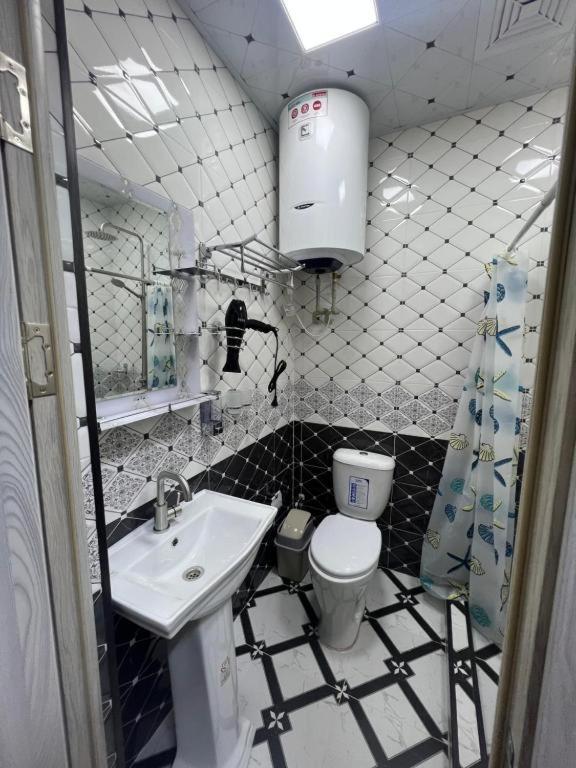 Bruce Hostel Душанбе Экстерьер фото