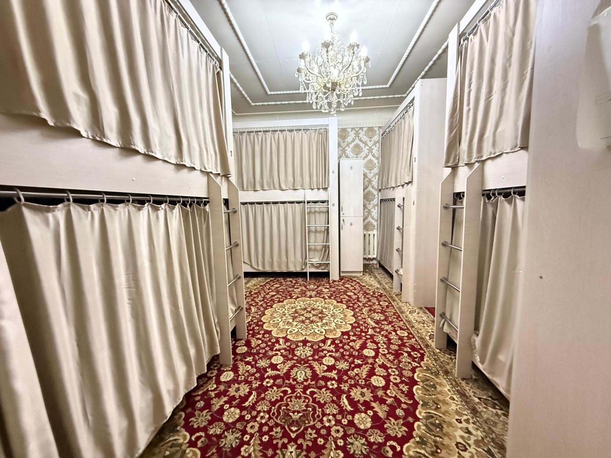 Bruce Hostel Душанбе Экстерьер фото